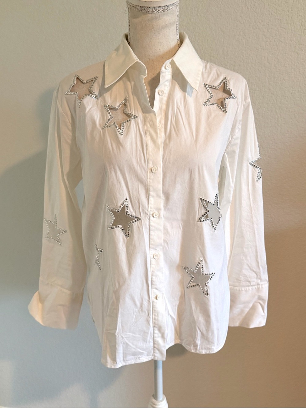 Alice + Olivia White Star Cutout Button-Down Shirt - Picture 3 of 5